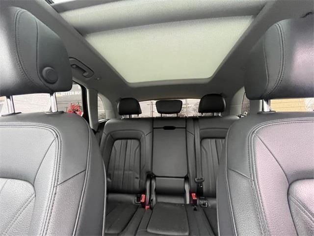 Used Audi Q5 2.0T Premium Plus 2018 | Wiz Leasing Inc. Stratford, Connecticut Used Audi Q5 2.0T Premium Plus 2018 | Wiz Leasing Inc. Stratford, Connecticut