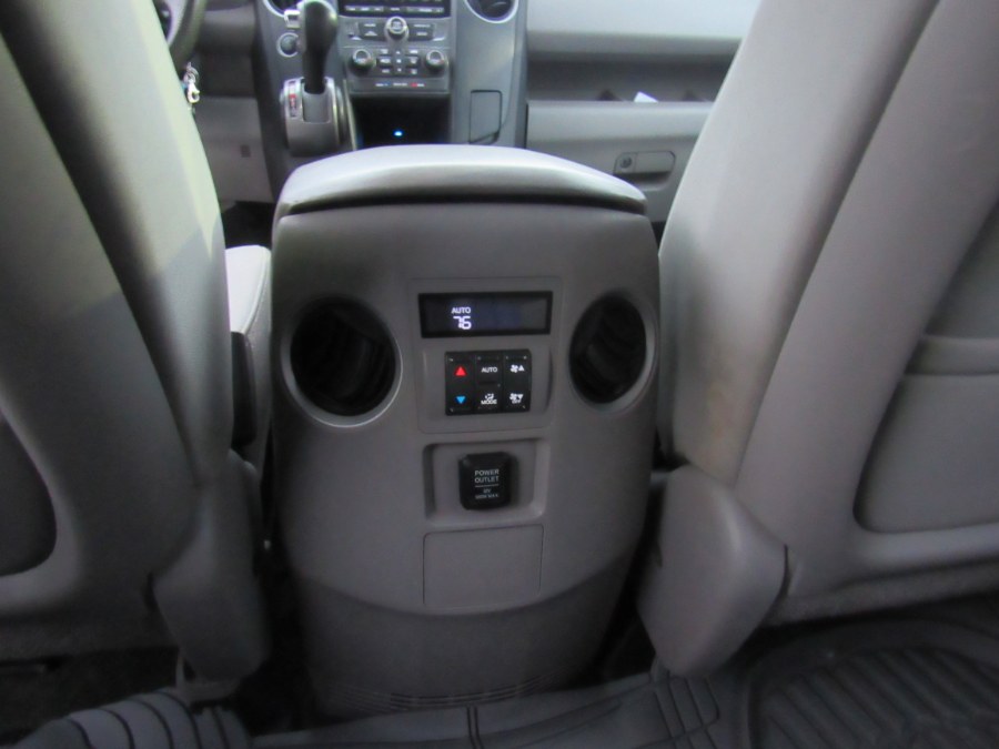 2013 Honda Pilot LX, available for sale in Worcester, Massachusetts | Hilario's Auto Sales Inc.. Worcester, Massachusetts 2013 Honda Pilot LX, available for sale in Worcester, Massachusetts | Hilario's Auto Sales Inc.. Worcester, Massachusetts