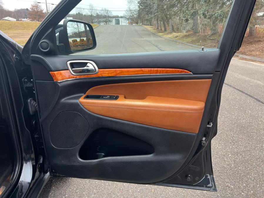 2012 Jeep Grand Cherokee 4WD 4dr Overland Summit, available for sale in Waterbury, Connecticut | Platinum Auto Care. Waterbury, Connecticut 2012 Jeep Grand Cherokee 4WD 4dr Overland Summit, available for sale in Waterbury, Connecticut | Platinum Auto Care. Waterbury, Connecticut
