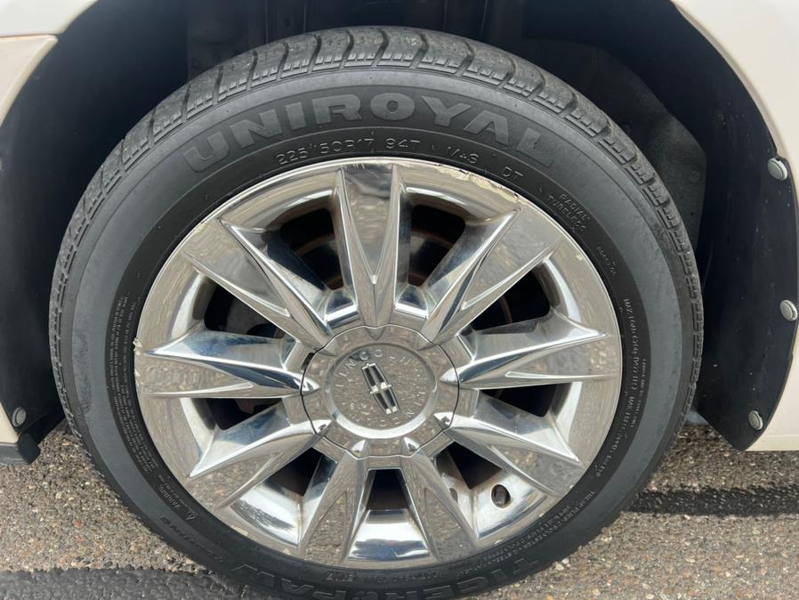 2012 Lincoln MKZ 4dr Sdn FWD, available for sale in Waterbury, Connecticut | Platinum Auto Care. Waterbury, Connecticut 2012 Lincoln MKZ 4dr Sdn FWD, available for sale in Waterbury, Connecticut | Platinum Auto Care. Waterbury, Connecticut
