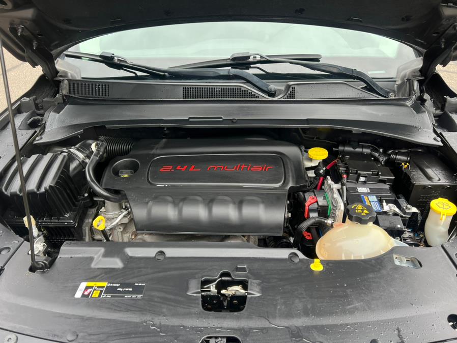 2017 Jeep Compass Latitude 4x4, available for sale in Waterbury, Connecticut | Platinum Auto Care. Waterbury, Connecticut 2017 Jeep Compass Latitude 4x4, available for sale in Waterbury, Connecticut | Platinum Auto Care. Waterbury, Connecticut