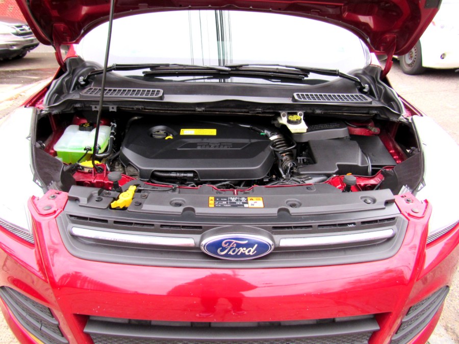 2014 Ford Escape 4WD 4dr SE, available for sale in Paterson, New Jersey | MFG Prestige Auto Group. Paterson, New Jersey 2014 Ford Escape 4WD 4dr SE, available for sale in Paterson, New Jersey | MFG Prestige Auto Group. Paterson, New Jersey