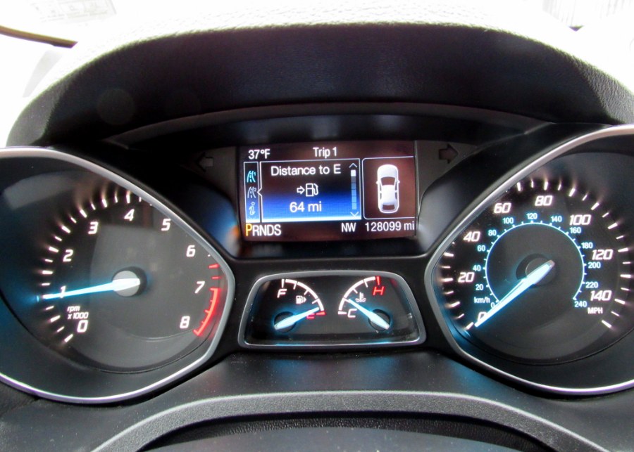 2014 Ford Escape 4WD 4dr SE, available for sale in Paterson, New Jersey | MFG Prestige Auto Group. Paterson, New Jersey 2014 Ford Escape 4WD 4dr SE, available for sale in Paterson, New Jersey | MFG Prestige Auto Group. Paterson, New Jersey