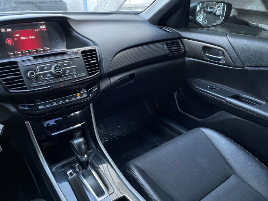 2017 Honda Accord Sedan Sport CVT, available for sale in Corona, California | Green Light Auto. Corona, California 2017 Honda Accord Sedan Sport CVT, available for sale in Corona, California | Green Light Auto. Corona, California