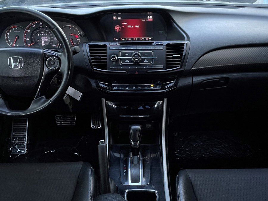 2017 Honda Accord Sedan Sport CVT, available for sale in Corona, California | Green Light Auto. Corona, California 2017 Honda Accord Sedan Sport CVT, available for sale in Corona, California | Green Light Auto. Corona, California