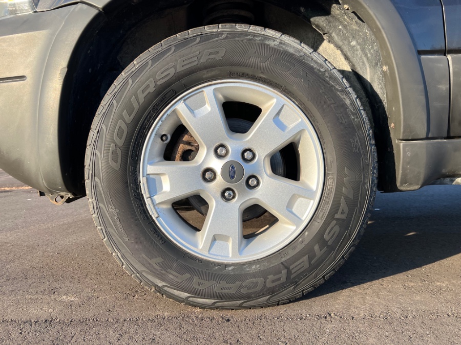 2007 Ford Escape 2WD 4dr V6 Auto XLT, available for sale in Ortonville, Michigan | Marsh Auto Sales LLC. Ortonville, Michigan 2007 Ford Escape 2WD 4dr V6 Auto XLT, available for sale in Ortonville, Michigan | Marsh Auto Sales LLC. Ortonville, Michigan