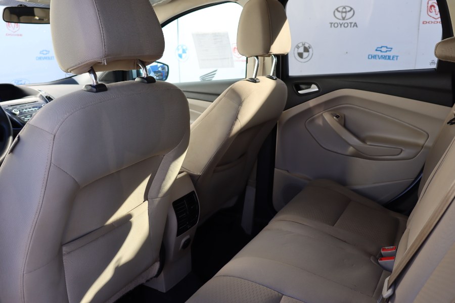 2017 Ford Escape SE FWD, available for sale in Santa Ana, California | Auto Max Of Santa Ana. Santa Ana, California 2017 Ford Escape SE FWD, available for sale in Santa Ana, California | Auto Max Of Santa Ana. Santa Ana, California