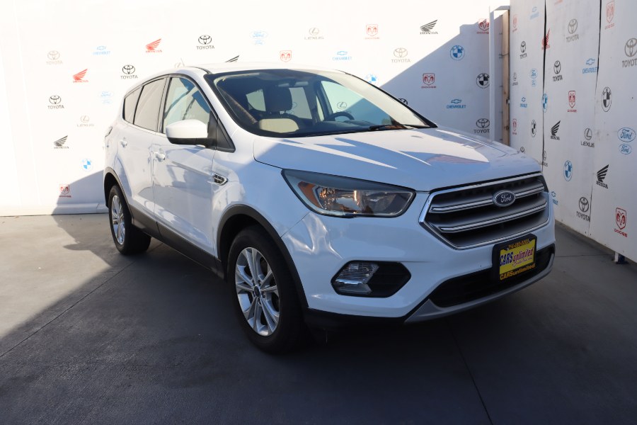 2017 Ford Escape SE FWD, available for sale in Santa Ana, California | Auto Max Of Santa Ana. Santa Ana, California 2017 Ford Escape SE FWD, available for sale in Santa Ana, California | Auto Max Of Santa Ana. Santa Ana, California