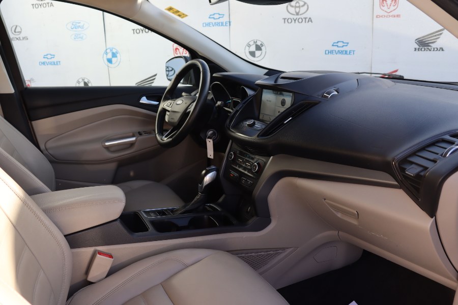 2018 Ford Escape SEL FWD, available for sale in Santa Ana, California | Auto Max Of Santa Ana. Santa Ana, California 2018 Ford Escape SEL FWD, available for sale in Santa Ana, California | Auto Max Of Santa Ana. Santa Ana, California
