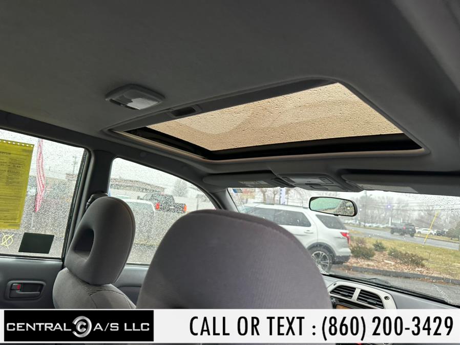 Used Toyota RAV4 4dr Auto 4WD 2001 | Central A/S LLC. East Windsor, Connecticut Used Toyota RAV4 4dr Auto 4WD 2001 | Central A/S LLC. East Windsor, Connecticut