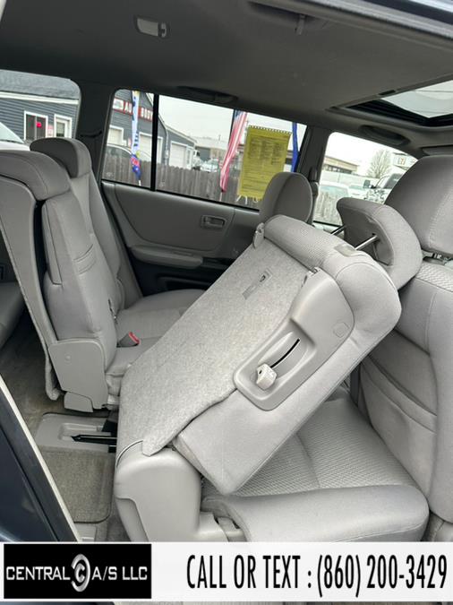 2006 Toyota Highlander 4dr V6 4WD w/3rd Row (Natl), available for sale in East Windsor, Connecticut | Central A/S LLC. East Windsor, Connecticut 2006 Toyota Highlander 4dr V6 4WD w/3rd Row (Natl), available for sale in East Windsor, Connecticut | Central A/S LLC. East Windsor, Connecticut