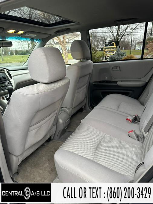 2006 Toyota Highlander 4dr V6 4WD w/3rd Row (Natl), available for sale in East Windsor, Connecticut | Central A/S LLC. East Windsor, Connecticut 2006 Toyota Highlander 4dr V6 4WD w/3rd Row (Natl), available for sale in East Windsor, Connecticut | Central A/S LLC. East Windsor, Connecticut