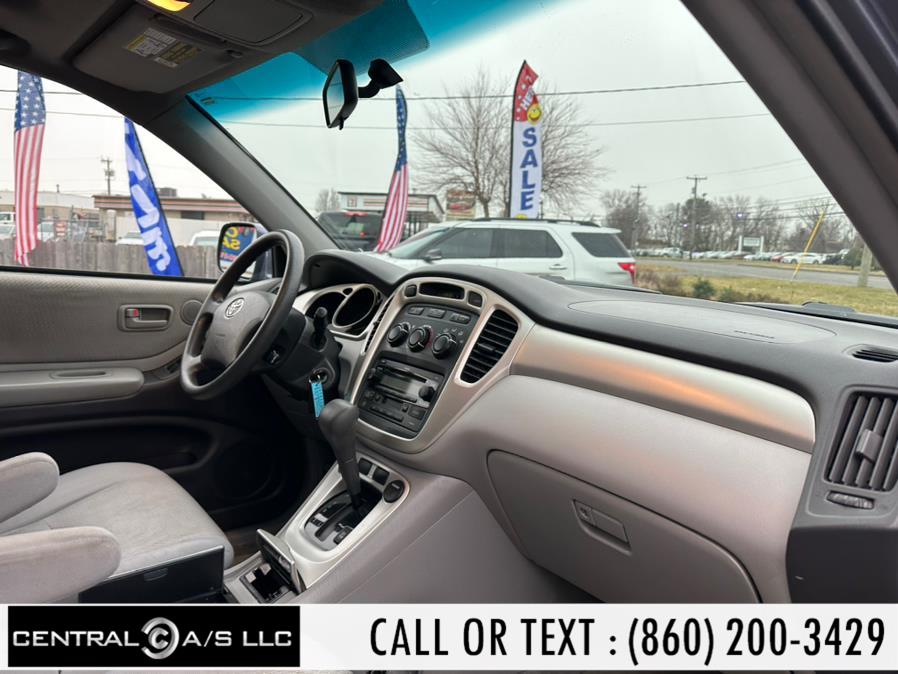 2006 Toyota Highlander 4dr V6 4WD w/3rd Row (Natl), available for sale in East Windsor, Connecticut | Central A/S LLC. East Windsor, Connecticut 2006 Toyota Highlander 4dr V6 4WD w/3rd Row (Natl), available for sale in East Windsor, Connecticut | Central A/S LLC. East Windsor, Connecticut