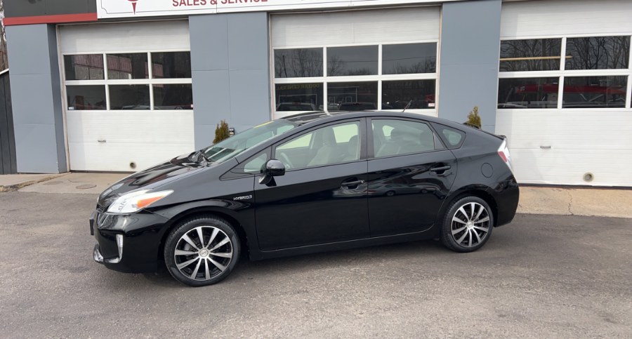 2014 Toyota Prius 5dr HB Two (Natl), available for sale in Waterbury, Connecticut | West End Automotive Center. Waterbury, Connecticut 2014 Toyota Prius 5dr HB Two (Natl), available for sale in Waterbury, Connecticut | West End Automotive Center. Waterbury, Connecticut