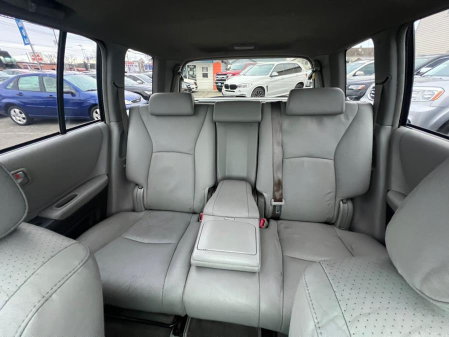 2005 Toyota Highlander 4dr V6 4WD Limited w/3rd Row, available for sale in Lodi, New Jersey | Route 46 Auto Sales Inc. Lodi, New Jersey 2005 Toyota Highlander 4dr V6 4WD Limited w/3rd Row, available for sale in Lodi, New Jersey | Route 46 Auto Sales Inc. Lodi, New Jersey