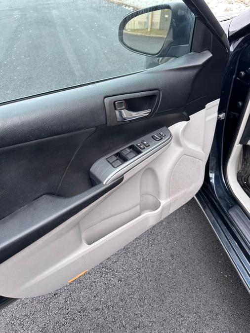 2012 Toyota Camry Hybrid 4dr Sdn LE, available for sale in Revere, Massachusetts | Wonderland Auto. Revere, Massachusetts 2012 Toyota Camry Hybrid 4dr Sdn LE, available for sale in Revere, Massachusetts | Wonderland Auto. Revere, Massachusetts