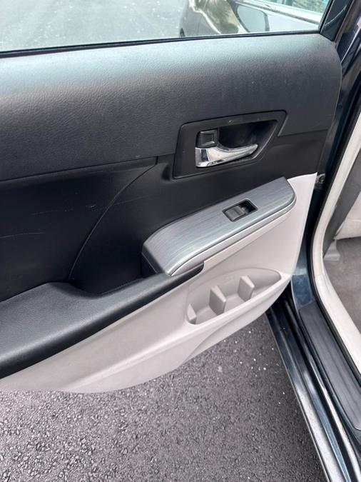 2012 Toyota Camry Hybrid 4dr Sdn LE, available for sale in Revere, Massachusetts | Wonderland Auto. Revere, Massachusetts 2012 Toyota Camry Hybrid 4dr Sdn LE, available for sale in Revere, Massachusetts | Wonderland Auto. Revere, Massachusetts
