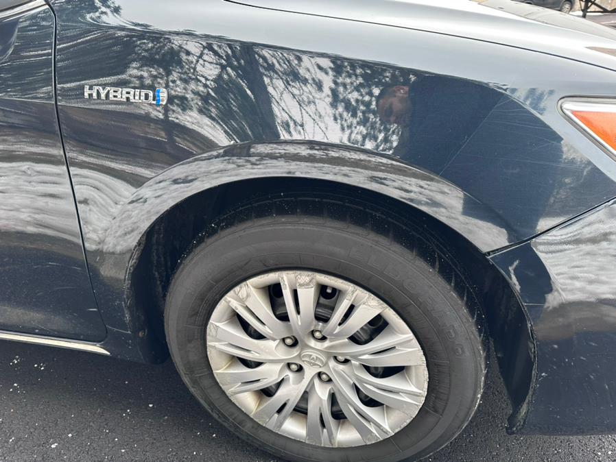 2012 Toyota Camry Hybrid 4dr Sdn LE, available for sale in Revere, Massachusetts | Wonderland Auto. Revere, Massachusetts 2012 Toyota Camry Hybrid 4dr Sdn LE, available for sale in Revere, Massachusetts | Wonderland Auto. Revere, Massachusetts