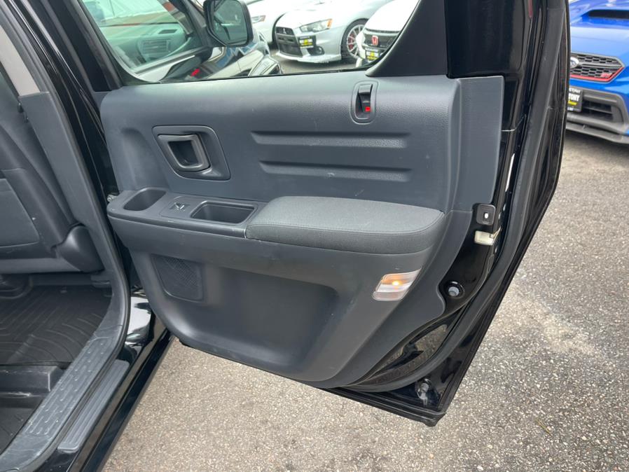 2014 Honda Ridgeline 4WD Crew Cab RT, available for sale in South Windsor, Connecticut | Mike And Tony Auto Sales, Inc. South Windsor, Connecticut 2014 Honda Ridgeline 4WD Crew Cab RT, available for sale in South Windsor, Connecticut | Mike And Tony Auto Sales, Inc. South Windsor, Connecticut