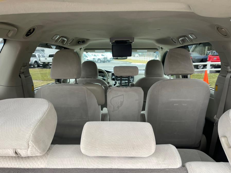 2011 Toyota Sienna 5dr 7-Pass Van V6 LE FWD, available for sale in South Windsor, Connecticut | Mike And Tony Auto Sales, Inc. South Windsor, Connecticut 2011 Toyota Sienna 5dr 7-Pass Van V6 LE FWD, available for sale in South Windsor, Connecticut | Mike And Tony Auto Sales, Inc. South Windsor, Connecticut