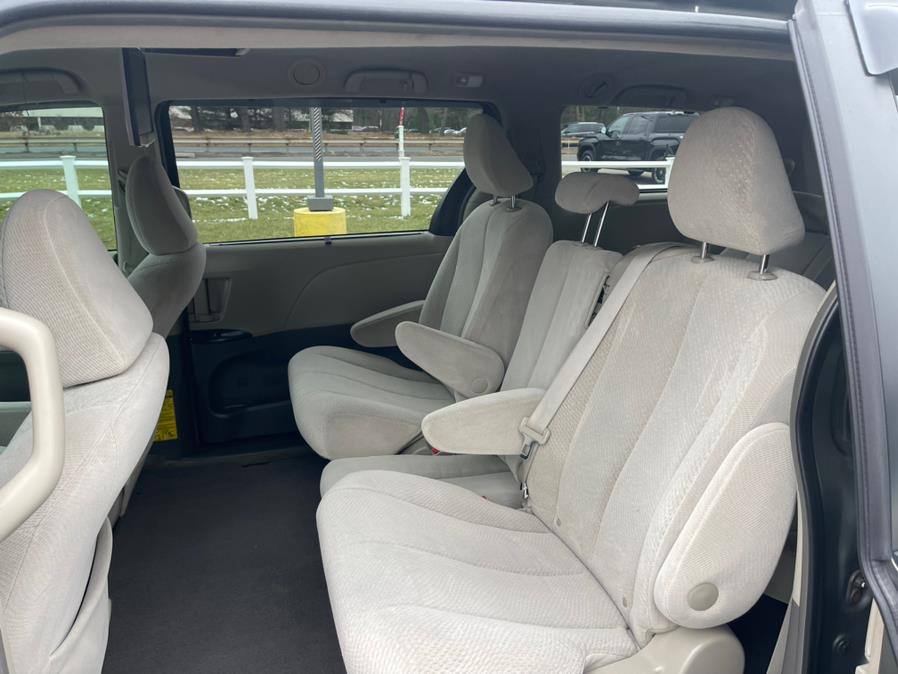 2011 Toyota Sienna 5dr 7-Pass Van V6 LE FWD, available for sale in South Windsor, Connecticut | Mike And Tony Auto Sales, Inc. South Windsor, Connecticut 2011 Toyota Sienna 5dr 7-Pass Van V6 LE FWD, available for sale in South Windsor, Connecticut | Mike And Tony Auto Sales, Inc. South Windsor, Connecticut