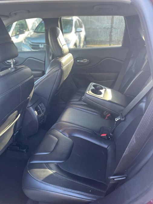 2020 Jeep Cherokee Latitude Plus 4x4, available for sale in Lowell, Massachusetts | Revolution Motors . Lowell, Massachusetts 2020 Jeep Cherokee Latitude Plus 4x4, available for sale in Lowell, Massachusetts | Revolution Motors . Lowell, Massachusetts
