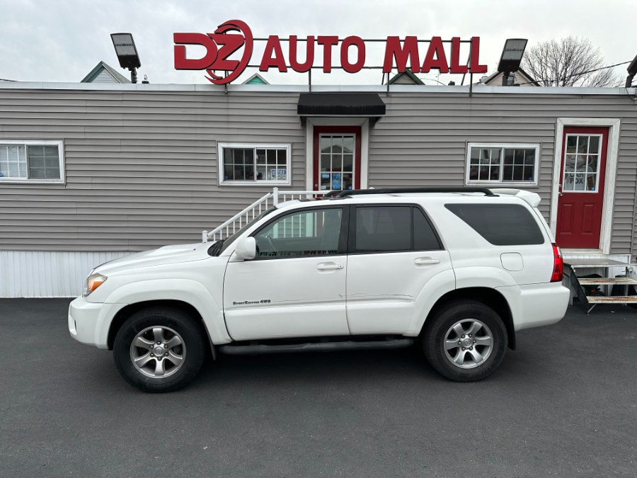2008 Toyota 4Runner 4WD 4dr V6 Sport (Natl), available for sale in Paterson, New Jersey | DZ Automall. Paterson, New Jersey