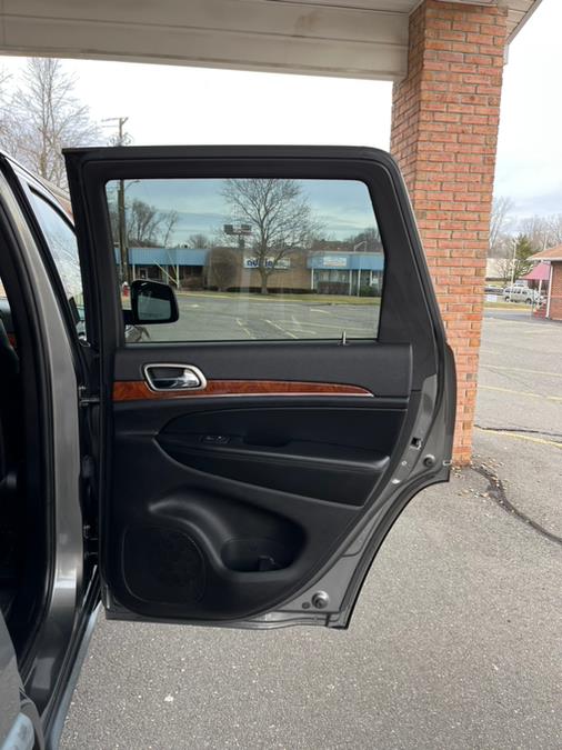 2011 Jeep Grand Cherokee 4WD 4dr Limited, available for sale in New Britain, Connecticut | Supreme Automotive. New Britain, Connecticut 2011 Jeep Grand Cherokee 4WD 4dr Limited, available for sale in New Britain, Connecticut | Supreme Automotive. New Britain, Connecticut