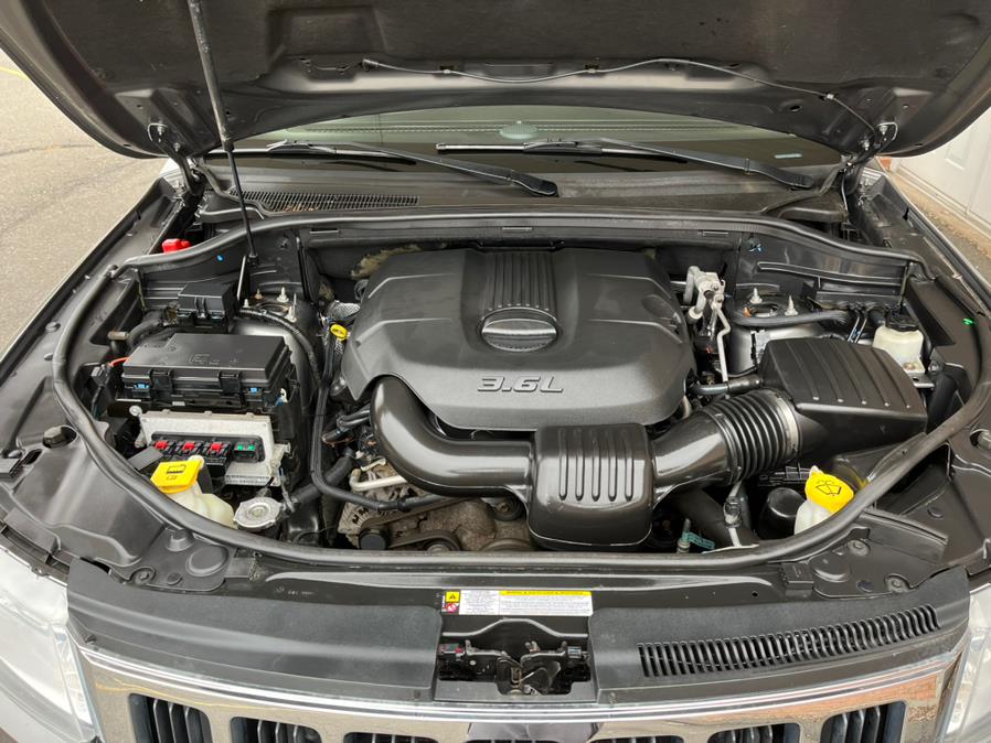 2011 Jeep Grand Cherokee 4WD 4dr Limited, available for sale in New Britain, Connecticut | Supreme Automotive. New Britain, Connecticut 2011 Jeep Grand Cherokee 4WD 4dr Limited, available for sale in New Britain, Connecticut | Supreme Automotive. New Britain, Connecticut