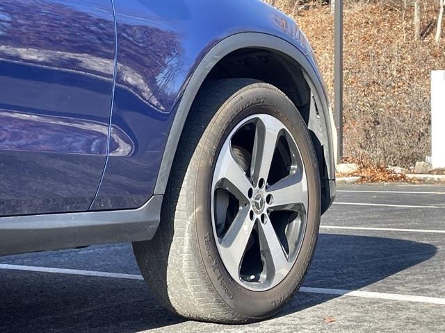 2020 Mercedes-benz Glc GLC 300, available for sale in Brookfield, Connecticut | Blasius Federal Road. Brookfield, Connecticut 2020 Mercedes-benz Glc GLC 300, available for sale in Brookfield, Connecticut | Blasius Federal Road. Brookfield, Connecticut