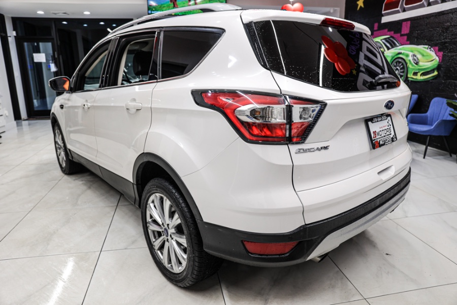 2017 Ford Escape Titanium 4WD, available for sale in ELMONT, New York | 26 Motors Long Island. ELMONT, New York 2017 Ford Escape Titanium 4WD, available for sale in ELMONT, New York | 26 Motors Long Island. ELMONT, New York