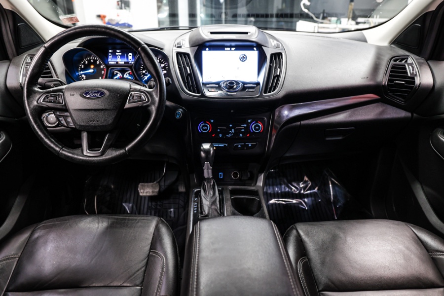 2017 Ford Escape Titanium 4WD, available for sale in ELMONT, New York | 26 Motors Long Island. ELMONT, New York 2017 Ford Escape Titanium 4WD, available for sale in ELMONT, New York | 26 Motors Long Island. ELMONT, New York