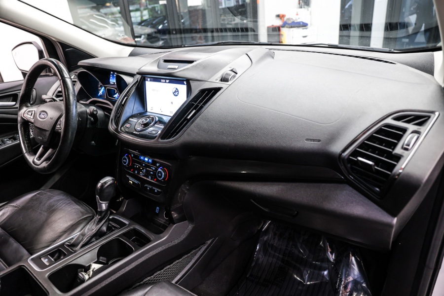2017 Ford Escape Titanium 4WD, available for sale in ELMONT, New York | 26 Motors Long Island. ELMONT, New York 2017 Ford Escape Titanium 4WD, available for sale in ELMONT, New York | 26 Motors Long Island. ELMONT, New York