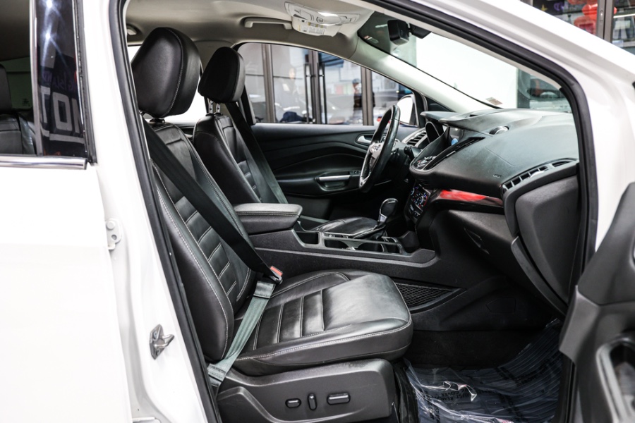 2017 Ford Escape Titanium 4WD, available for sale in ELMONT, New York | 26 Motors Long Island. ELMONT, New York 2017 Ford Escape Titanium 4WD, available for sale in ELMONT, New York | 26 Motors Long Island. ELMONT, New York