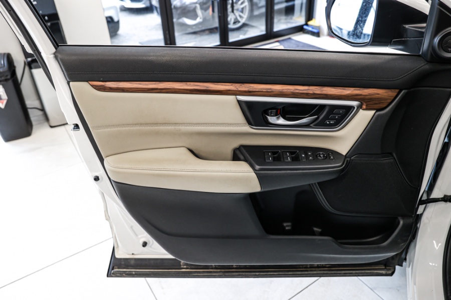 2020 Honda CR-V EX-L AWD, available for sale in ELMONT, New York | 26 Motors Long Island. ELMONT, New York 2020 Honda CR-V EX-L AWD, available for sale in ELMONT, New York | 26 Motors Long Island. ELMONT, New York
