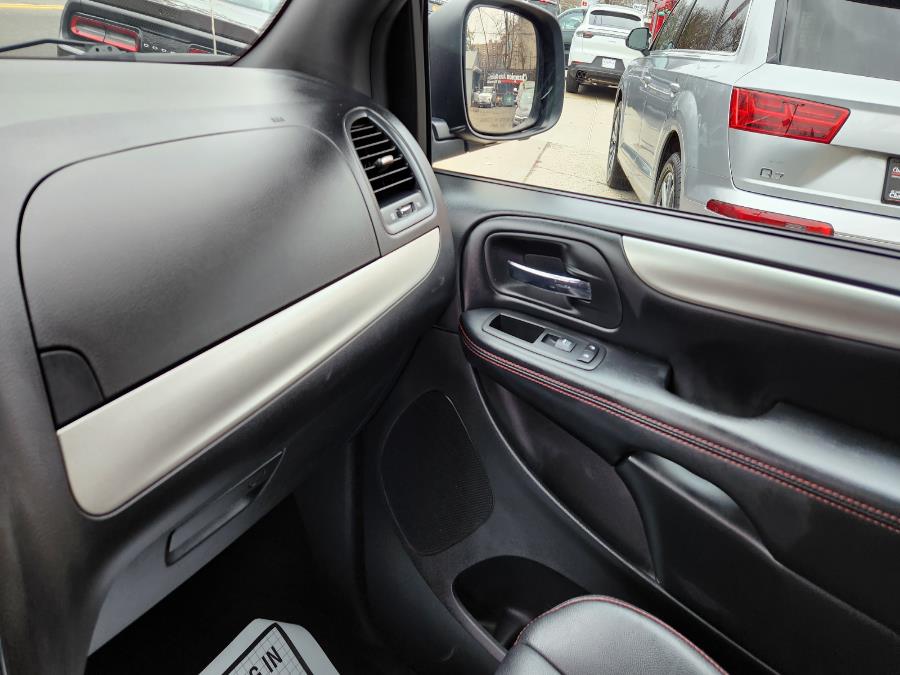 2019 Dodge Grand Caravan GT Wagon, available for sale in Newark, New Jersey | Champion Of Newark. Newark, New Jersey 2019 Dodge Grand Caravan GT Wagon, available for sale in Newark, New Jersey | Champion Of Newark. Newark, New Jersey