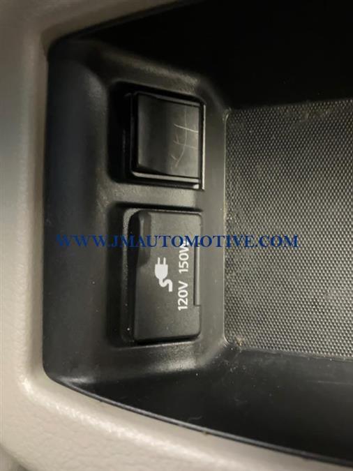 2015 Nissan Quest 4dr SL, available for sale in Naugatuck, Connecticut | J&M Automotive Sls&Svc LLC. Naugatuck, Connecticut 2015 Nissan Quest 4dr SL, available for sale in Naugatuck, Connecticut | J&M Automotive Sls&Svc LLC. Naugatuck, Connecticut