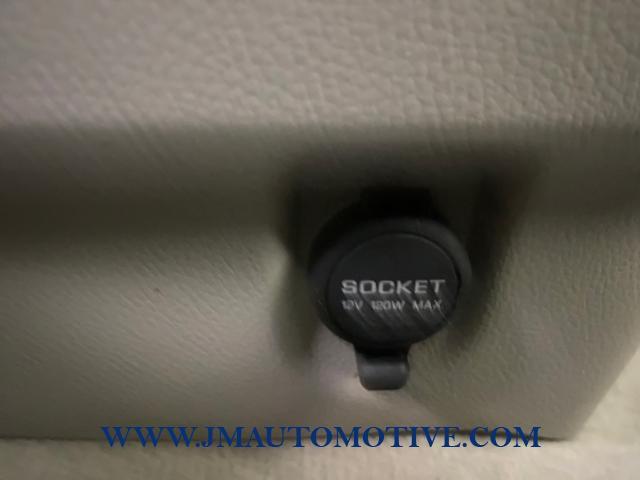 2015 Nissan Quest 4dr SL, available for sale in Naugatuck, Connecticut | J&M Automotive Sls&Svc LLC. Naugatuck, Connecticut 2015 Nissan Quest 4dr SL, available for sale in Naugatuck, Connecticut | J&M Automotive Sls&Svc LLC. Naugatuck, Connecticut