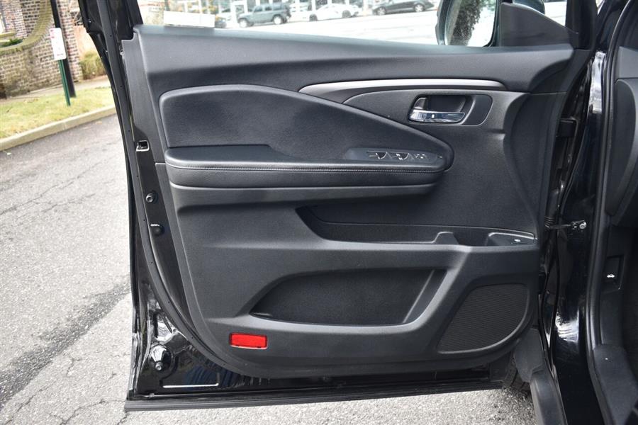 2019 Honda Passport Sport AWD 4dr SUV, available for sale in Great Neck, New York | Camy Cars. Great Neck, New York 2019 Honda Passport Sport AWD 4dr SUV, available for sale in Great Neck, New York | Camy Cars. Great Neck, New York