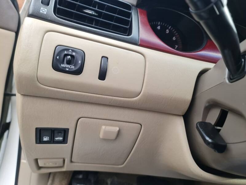 2004 Lexus ES 330 4dr Sdn, available for sale in Bloomingdale, New Jersey | Bloomingdale Auto Group. Bloomingdale, New Jersey 2004 Lexus ES 330 4dr Sdn, available for sale in Bloomingdale, New Jersey | Bloomingdale Auto Group. Bloomingdale, New Jersey