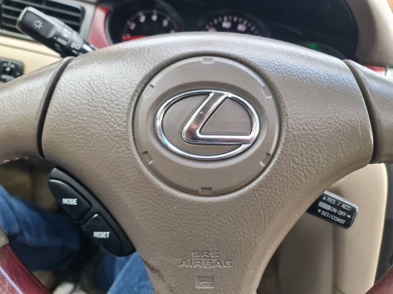 2004 Lexus ES 330 4dr Sdn, available for sale in Bloomingdale, New Jersey | Bloomingdale Auto Group. Bloomingdale, New Jersey 2004 Lexus ES 330 4dr Sdn, available for sale in Bloomingdale, New Jersey | Bloomingdale Auto Group. Bloomingdale, New Jersey