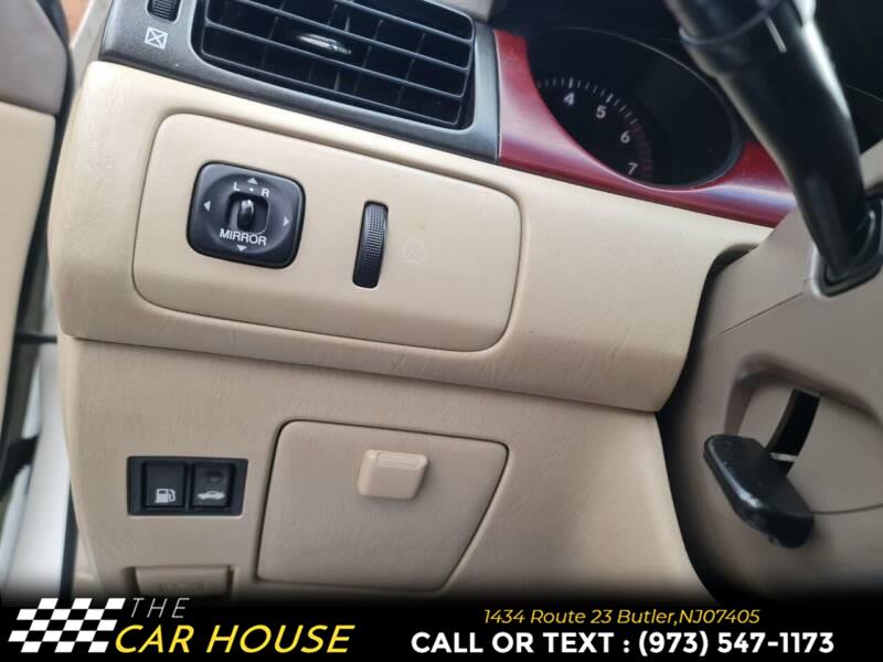 2004 Lexus ES 330 4dr Sdn, available for sale in Butler, New Jersey | The Car House. Butler, New Jersey 2004 Lexus ES 330 4dr Sdn, available for sale in Butler, New Jersey | The Car House. Butler, New Jersey