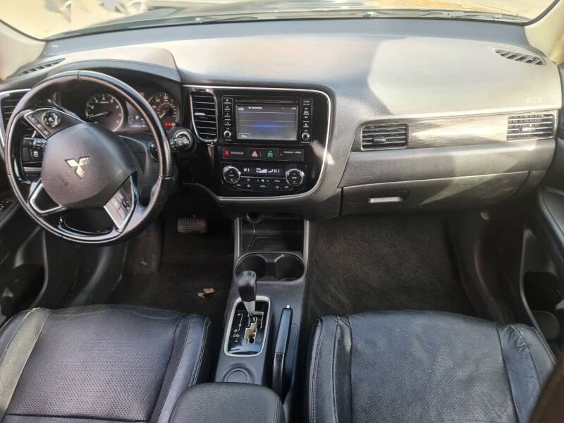 2016 Mitsubishi Outlander 2WD 4dr SEL, available for sale in Bloomingdale, New Jersey | Bloomingdale Auto Group. Bloomingdale, New Jersey 2016 Mitsubishi Outlander 2WD 4dr SEL, available for sale in Bloomingdale, New Jersey | Bloomingdale Auto Group. Bloomingdale, New Jersey