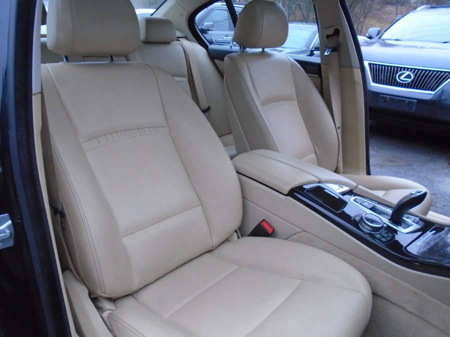 2014 BMW 5 Series 4dr Sdn 528i xDrive AWD, available for sale in Waterbury, Connecticut | Jim Juliani Motors. Waterbury, Connecticut 2014 BMW 5 Series 4dr Sdn 528i xDrive AWD, available for sale in Waterbury, Connecticut | Jim Juliani Motors. Waterbury, Connecticut