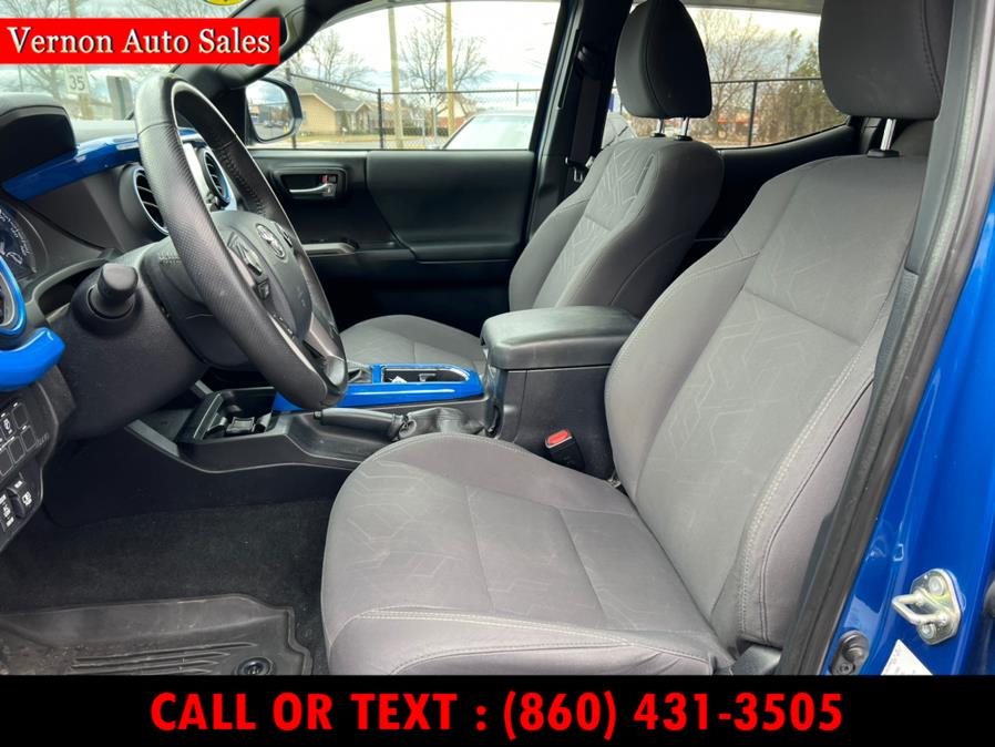 2017 Toyota Tacoma TRD Off Road Double Cab 5'' Bed V6 4x4 MT (Natl), available for sale in Manchester, Connecticut | Vernon Auto Sale & Service. Manchester, Connecticut 2017 Toyota Tacoma TRD Off Road Double Cab 5'' Bed V6 4x4 MT (Natl), available for sale in Manchester, Connecticut | Vernon Auto Sale & Service. Manchester, Connecticut