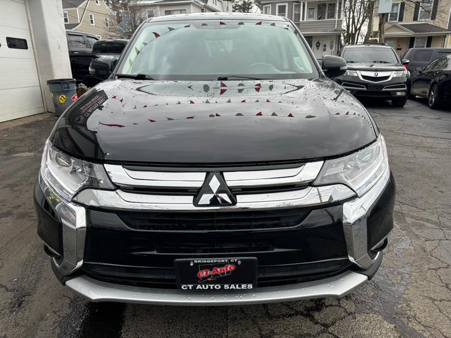 2018 Mitsubishi Outlander SE, available for sale in Bridgeport, Connecticut | CT Auto. Bridgeport, Connecticut 2018 Mitsubishi Outlander SE, available for sale in Bridgeport, Connecticut | CT Auto. Bridgeport, Connecticut