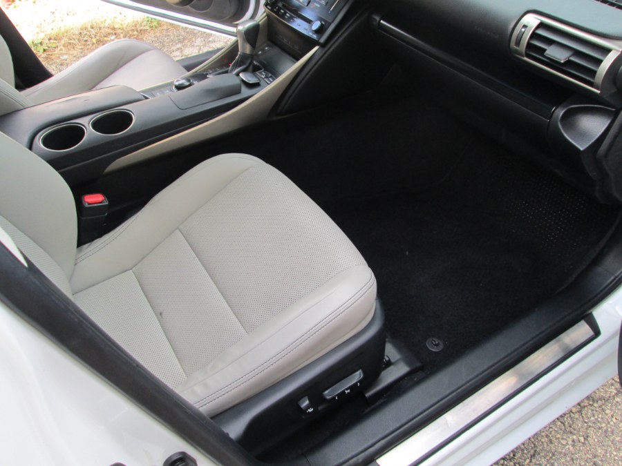 2014 Lexus IS 250 4dr Sport Sdn Auto AWD, available for sale in Levittown, Pennsylvania | Levittown Auto. Levittown, Pennsylvania 2014 Lexus IS 250 4dr Sport Sdn Auto AWD, available for sale in Levittown, Pennsylvania | Levittown Auto. Levittown, Pennsylvania