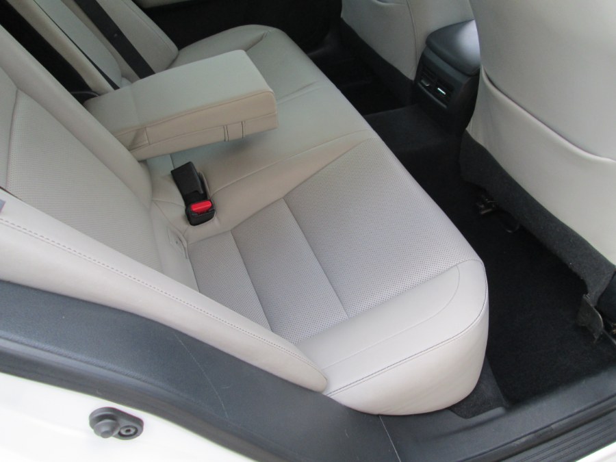2014 Lexus IS 250 4dr Sport Sdn Auto AWD, available for sale in Levittown, Pennsylvania | Levittown Auto. Levittown, Pennsylvania 2014 Lexus IS 250 4dr Sport Sdn Auto AWD, available for sale in Levittown, Pennsylvania | Levittown Auto. Levittown, Pennsylvania