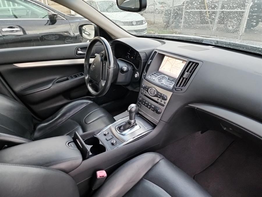 2015 Infiniti Q40 4dr Sdn AWD, available for sale in Temple Hills, Maryland | Temple Hills Used Car. Temple Hills, Maryland 2015 Infiniti Q40 4dr Sdn AWD, available for sale in Temple Hills, Maryland | Temple Hills Used Car. Temple Hills, Maryland