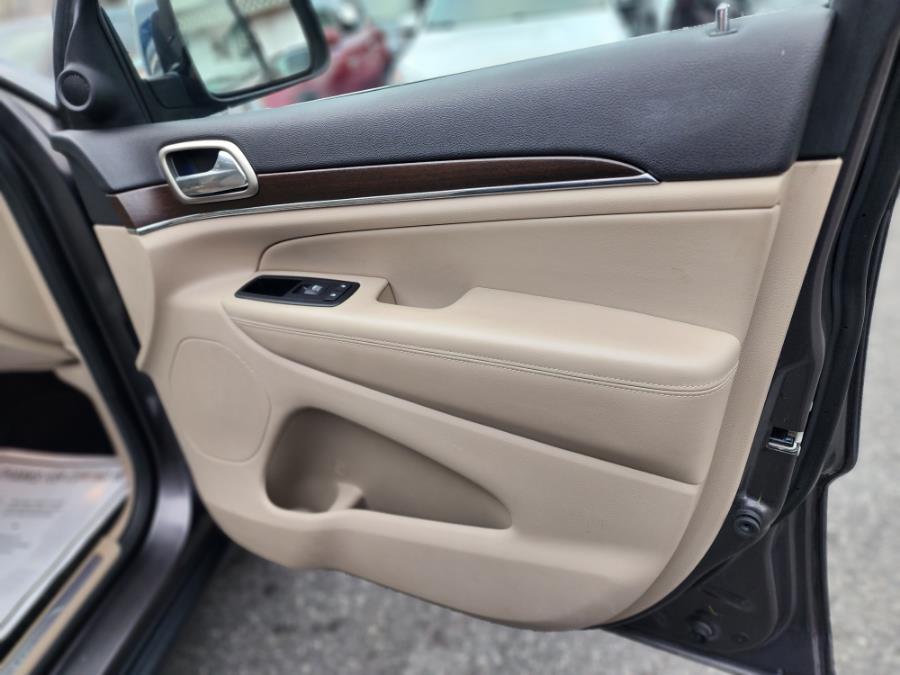 2015 Jeep Grand Cherokee 4WD 4dr Limited, available for sale in Newark , New Jersey | Champion Used Auto Sales 2. Newark , New Jersey 2015 Jeep Grand Cherokee 4WD 4dr Limited, available for sale in Newark , New Jersey | Champion Used Auto Sales 2. Newark , New Jersey